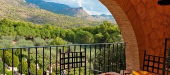 Hotel Jardines de la Santa