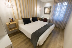 Minibar, desk, soundproofing, iron/ironing board