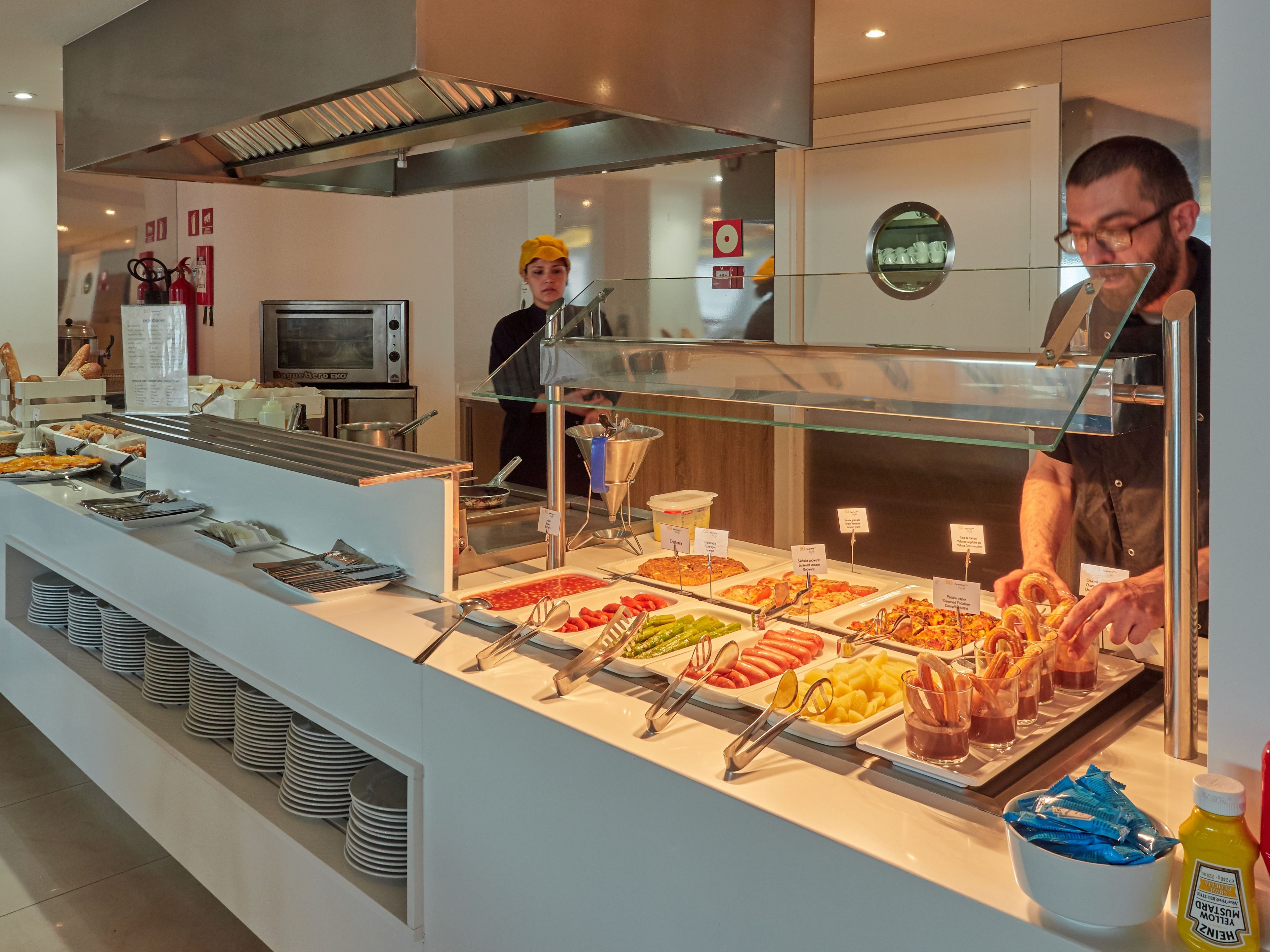 daily buffet breakfast (eur 17 per person)