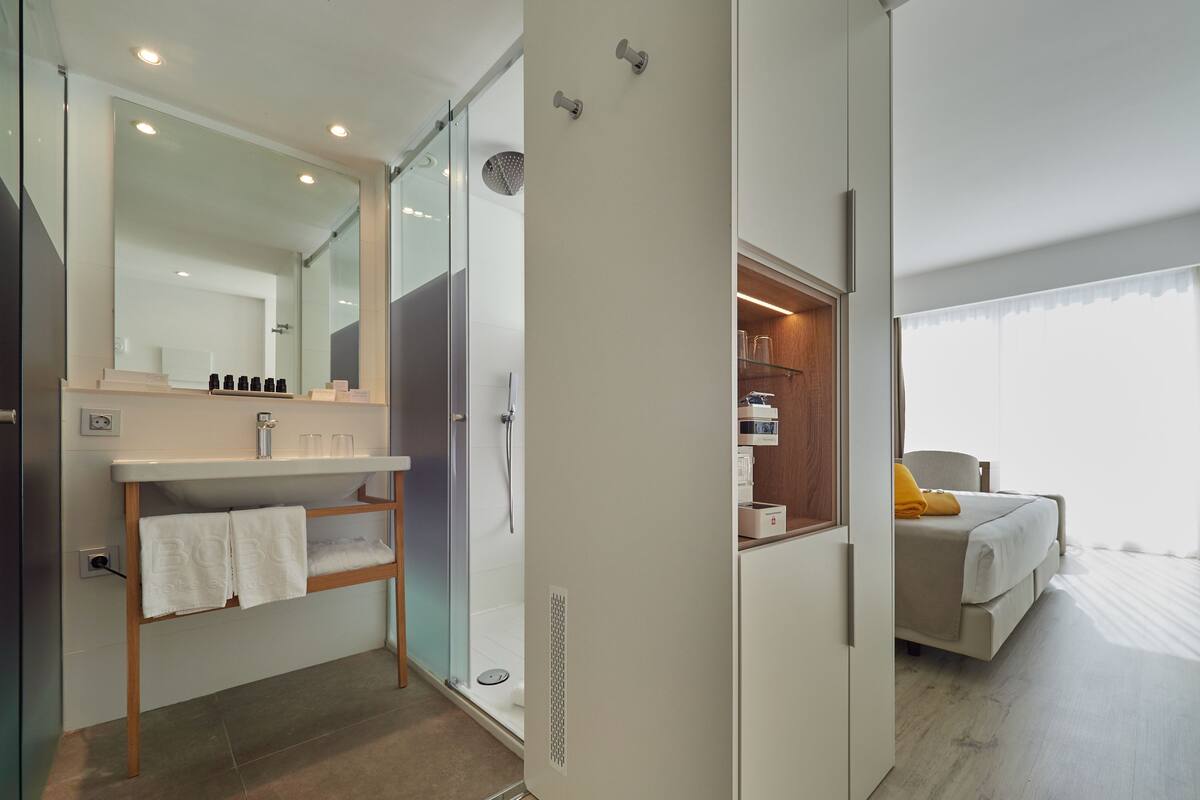 1 bedroom, minibar, in-room safe, desk