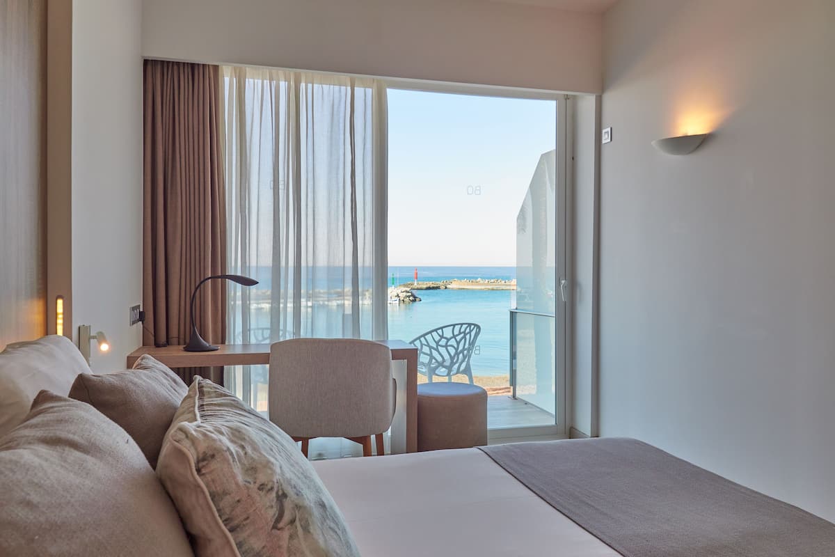 1 bedroom, minibar, in-room safe, desk