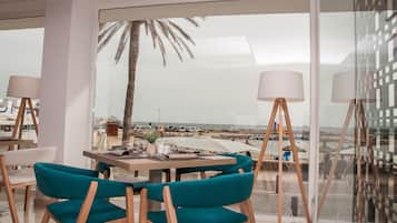 FrĂŒhstĂŒck und Abendessen, lokale KĂŒche