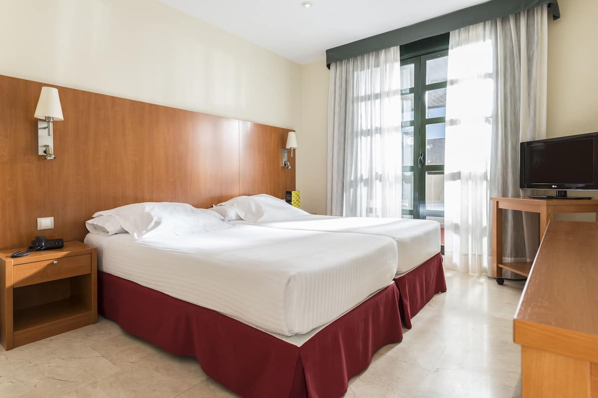 1 bedroom, minibar, in-room safe, rollaway beds
