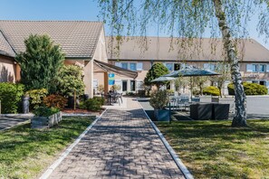 Exterior - Sure Hotel by Best Western Chateauroux (Le Poinconnet)