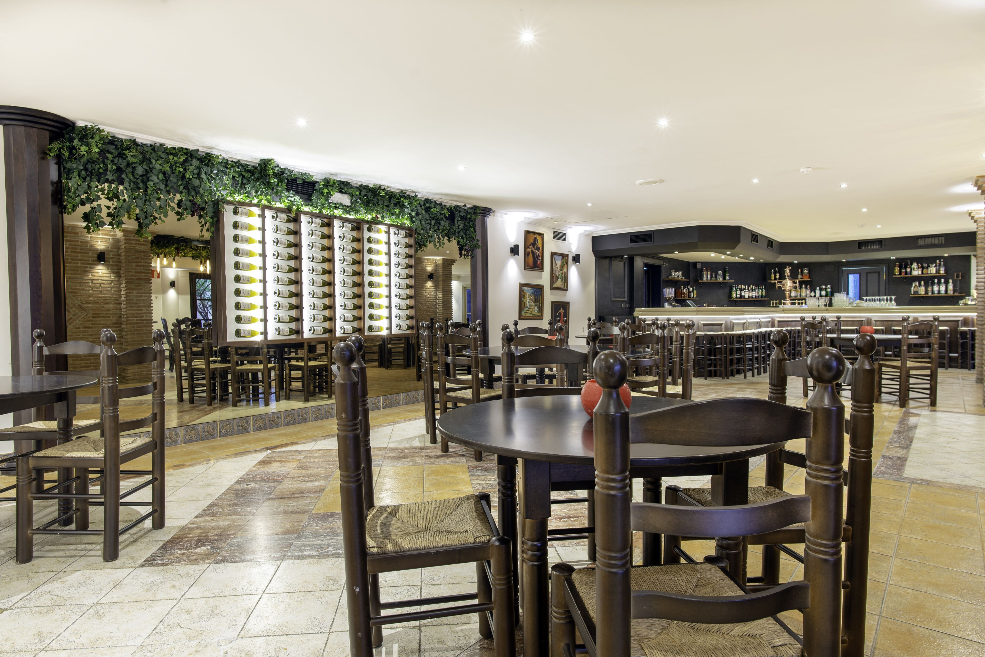 4 restaurants, breakfast, lunch, dinner served; mediterranean cuisine