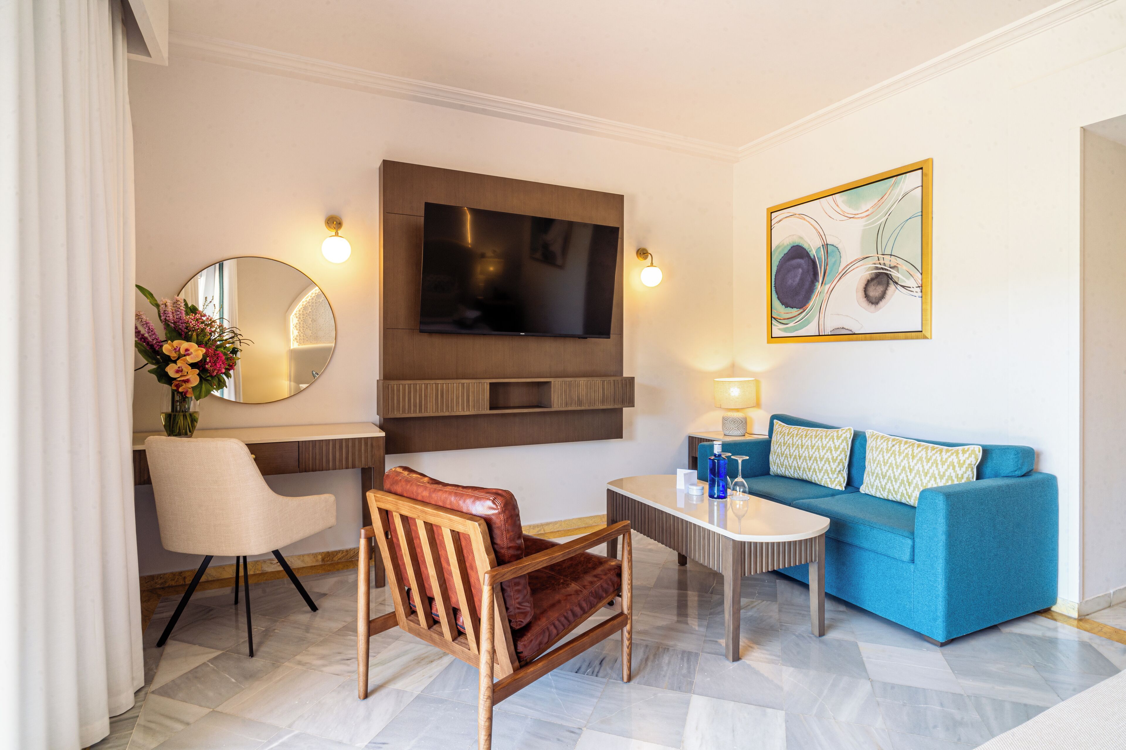 superior room | living area | tv