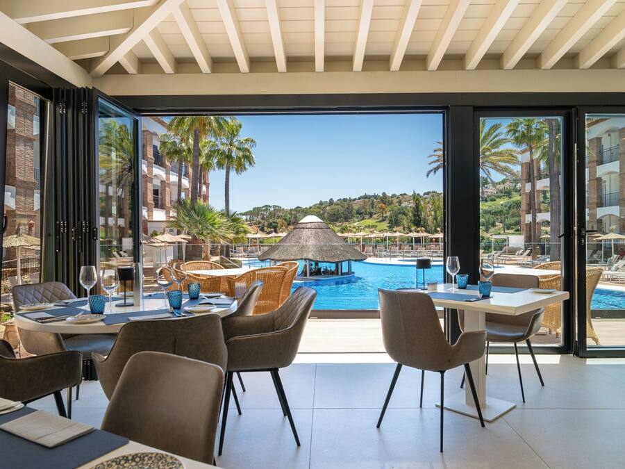 4 Restaurants; Frühstück, Mittagessen und Abendessen werden serviert