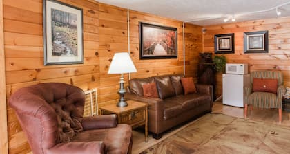 Green Valley Motel