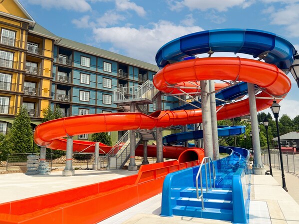 Toboggan aquatique