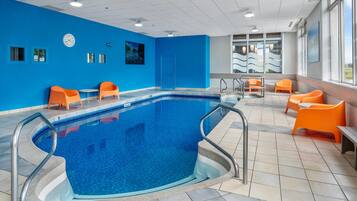 Indoor pool, pool loungers