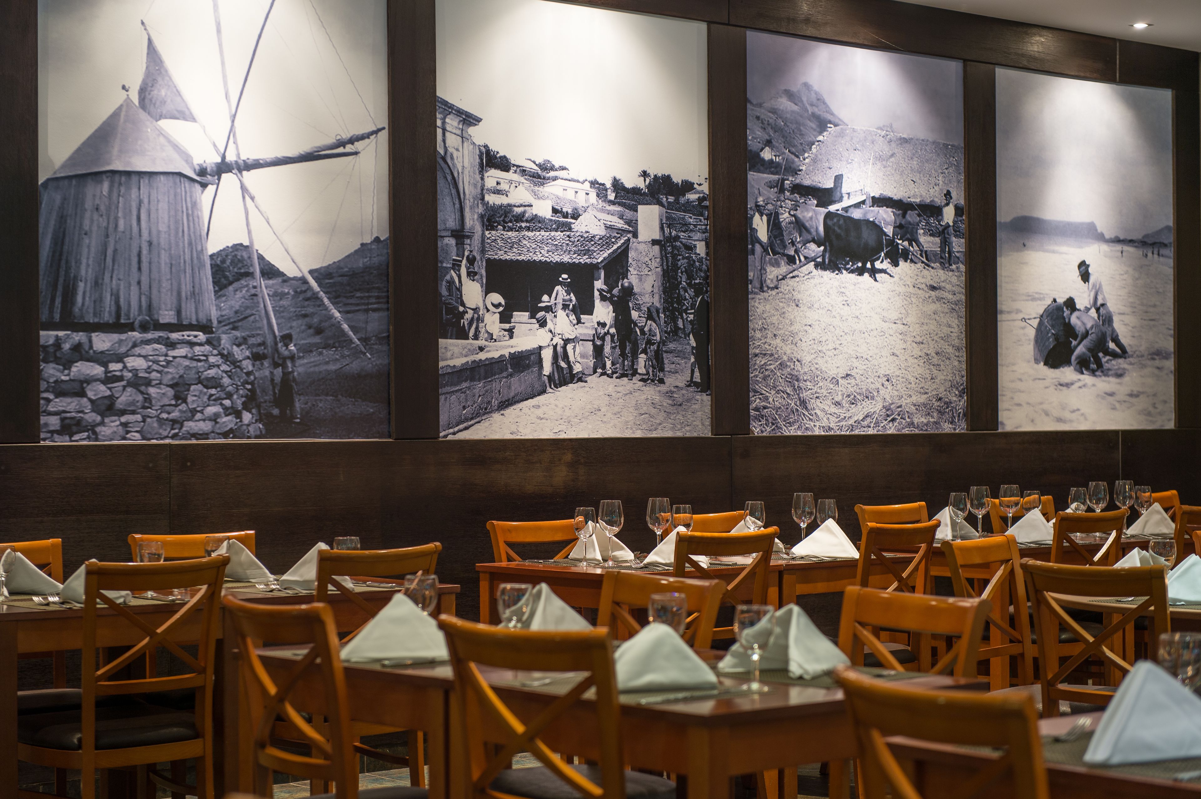 3 restaurants, breakfast, lunch served; local and international cuisine