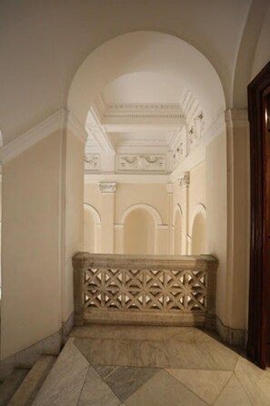 Staircase - Bovio Suite (Naples)
