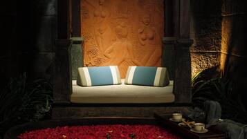 Couples treatment room(s), body treatments, hot stone massages, facials