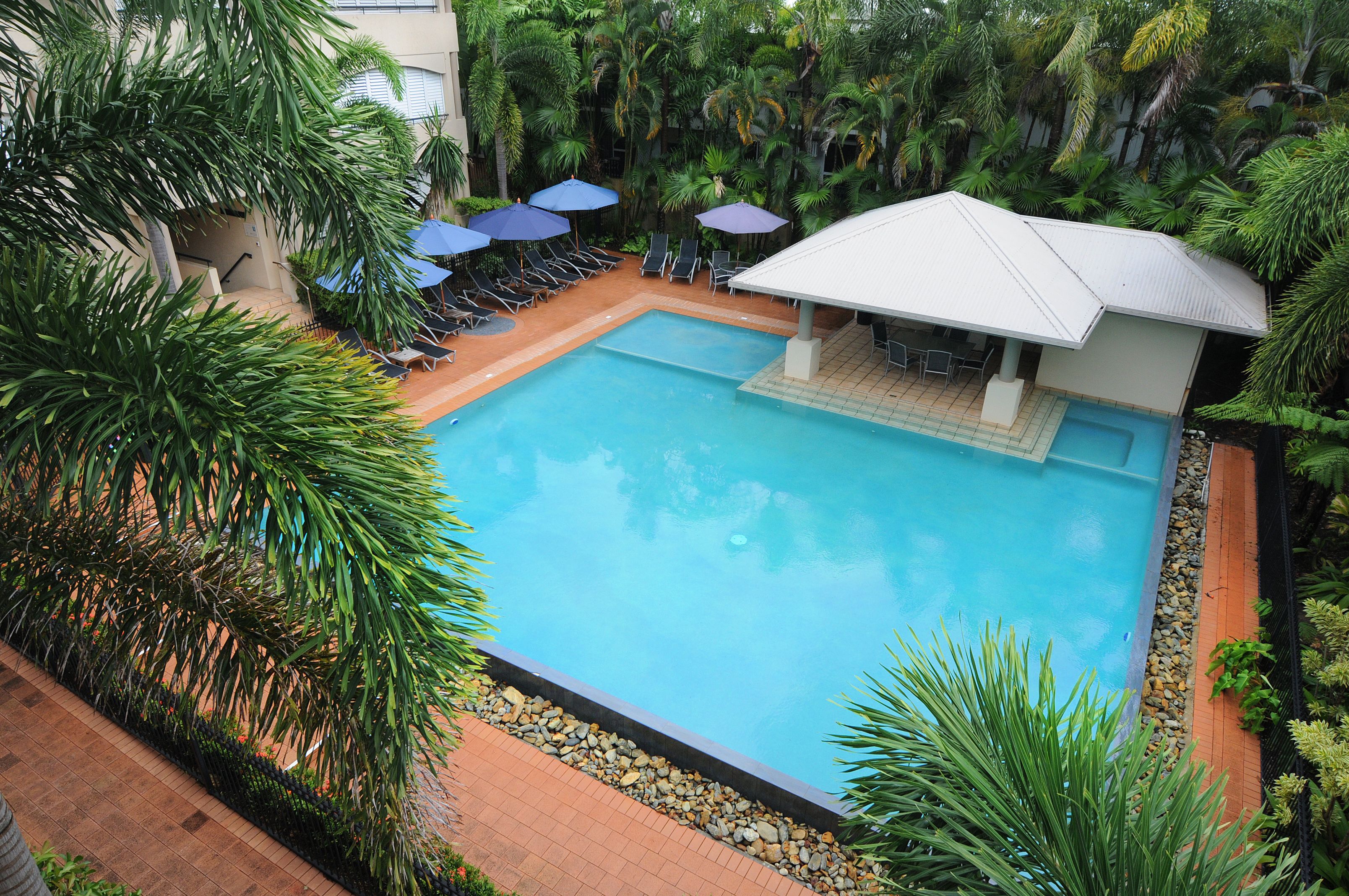 outdoor pool, pool loungers