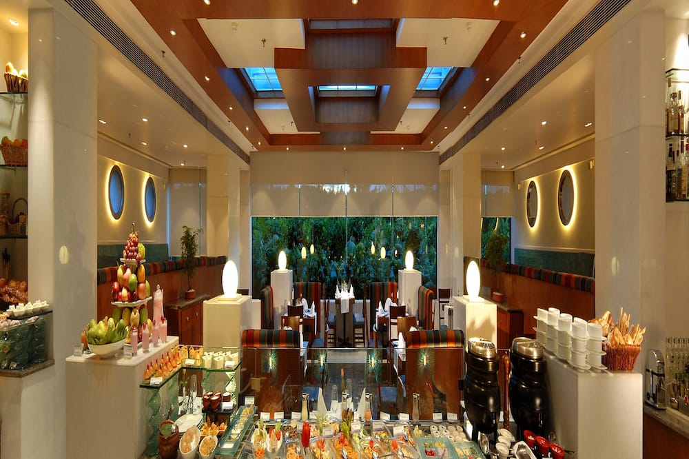 Peerless Hotel Kolkata