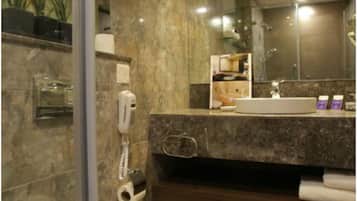 Literie de qualité supérieure, coffres-forts dans les chambres