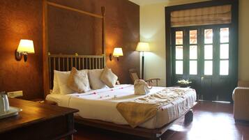 Premium bedding, minibar, in-room safe, desk