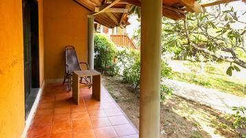 Superior Land Cottage Double | Terrace/patio