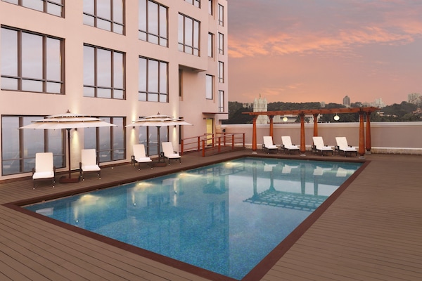 Room, 1 King Bed, Accessible | Pool | Outdoor pool, open 7:00 AM to 10:00 PM, pool umbrellas, pool loungers