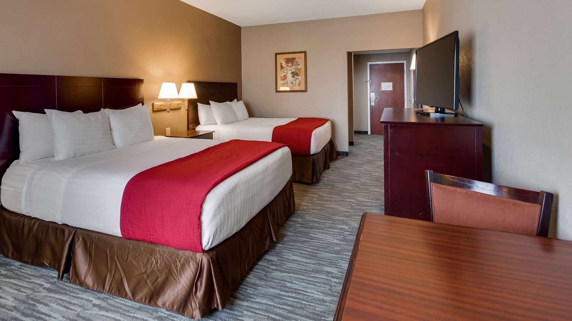 Iron/ironing board, free WiFi, bed sheets
