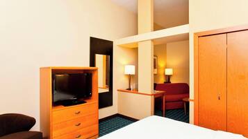 Select Comfort beds, desk, laptop workspace, blackout drapes