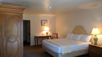 Escrivaninha, Wi-Fi de cortesia, roupa de cama