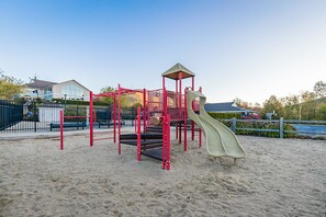 Área de juegos infantiles al aire libre