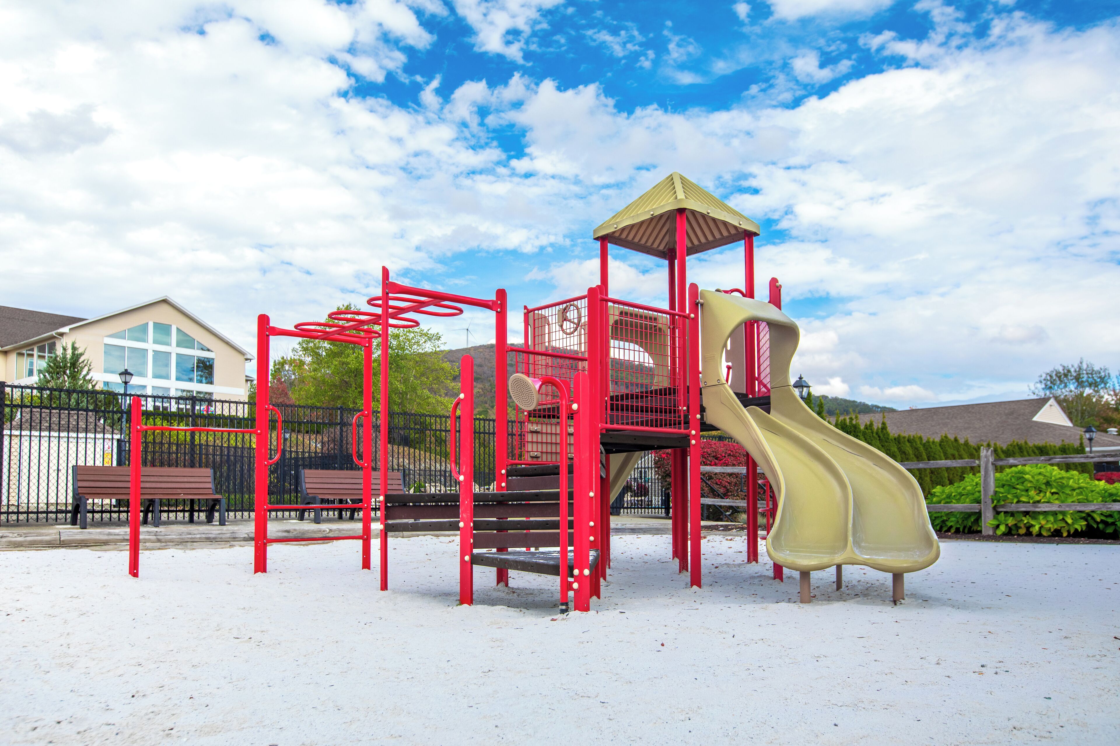 Area giochi per bambini (all'aperto)