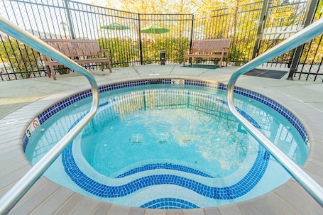 Outdoor spa tub. Vacation Village in the Berkshires