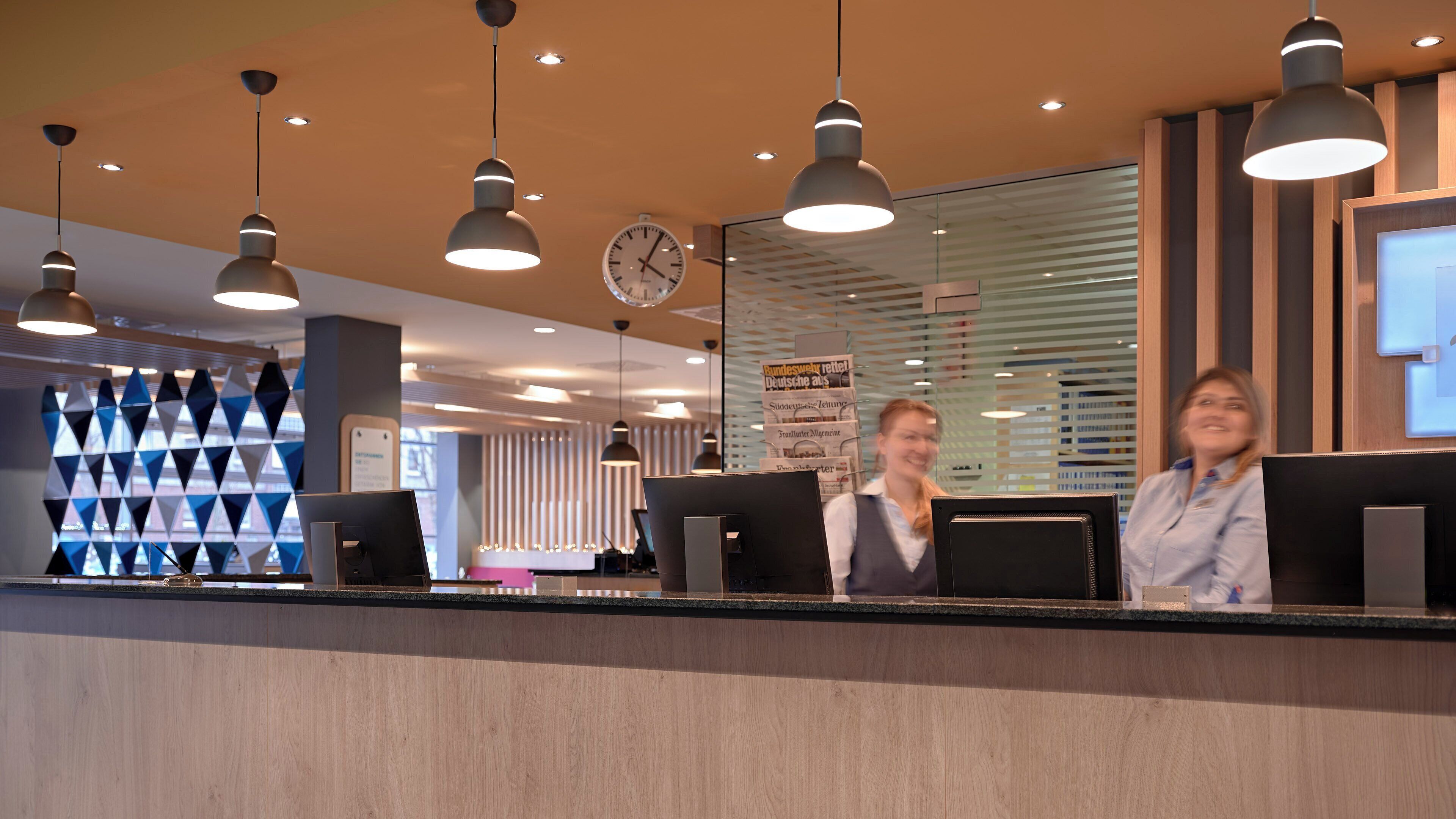 Foto - Holiday Inn Express Frankfurt Messe, an IHG Hotel