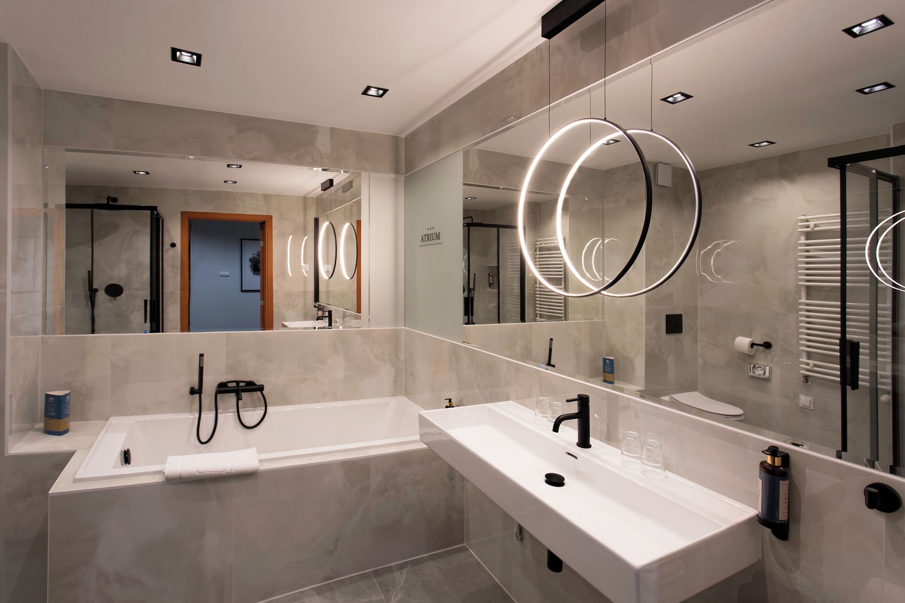 standard apartment, kitchenette | bathroom | free toiletries, hair dryer, towels