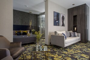 Lobby sitting area - Hotel Atrium (Kraków)