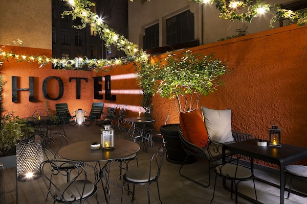 Hôtel Edmond W - Beaujolais