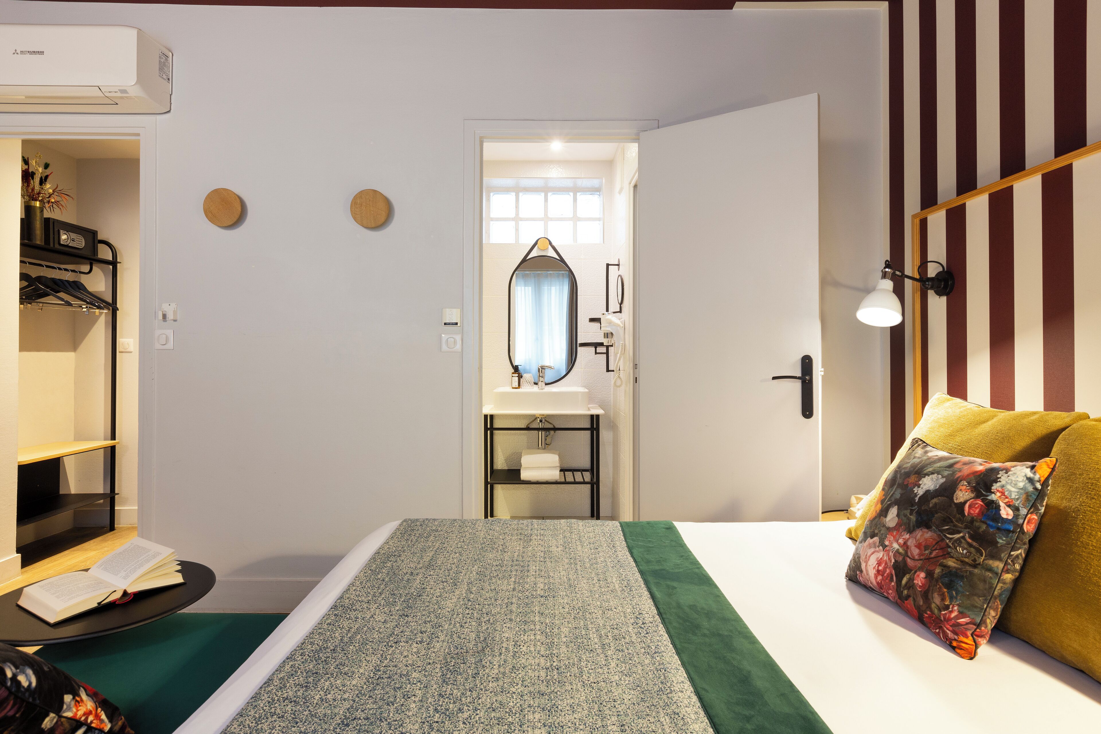 superior room | 1 bedroom, desk, laptop workspace, blackout curtains