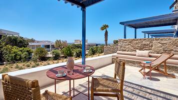 Deluxe Suite, Garden View | Exterior