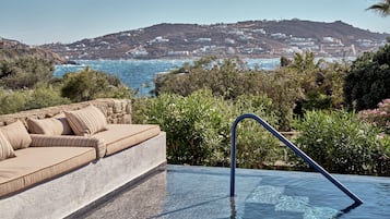 Private pool