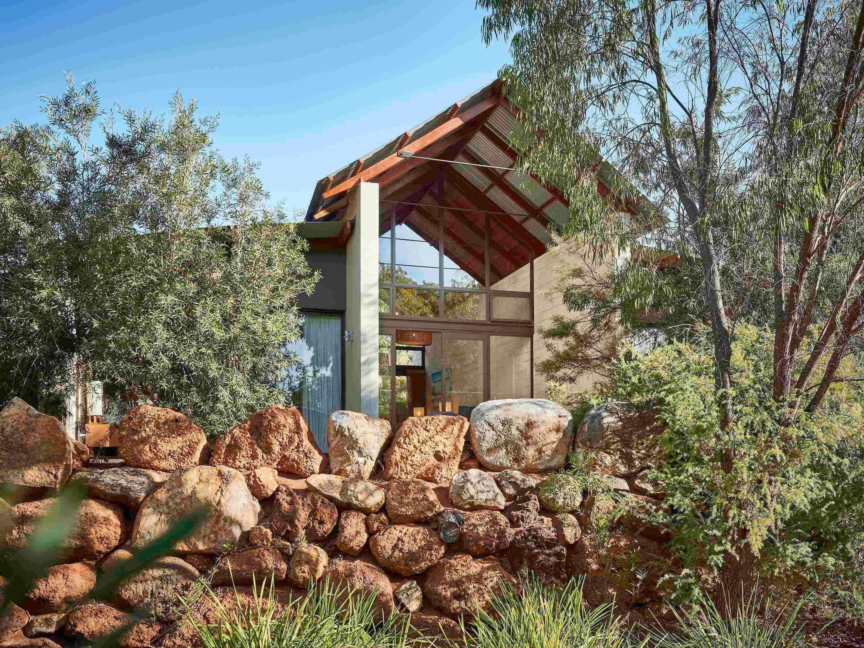 Egyptian cotton sheets, premium bedding, in-room safe, desk