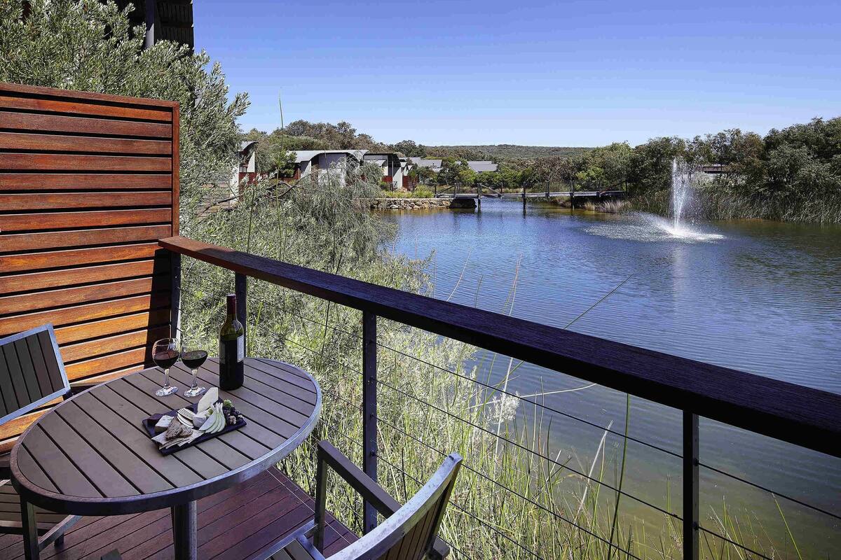 Studio, One King Bed, Lake View