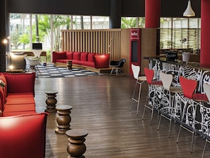 Breakfast, lunch and dinner served - ibis Santo Andre (Santo André)