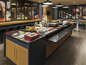 Tägliches Frühstücksbuffet (45 BRL pro Person)