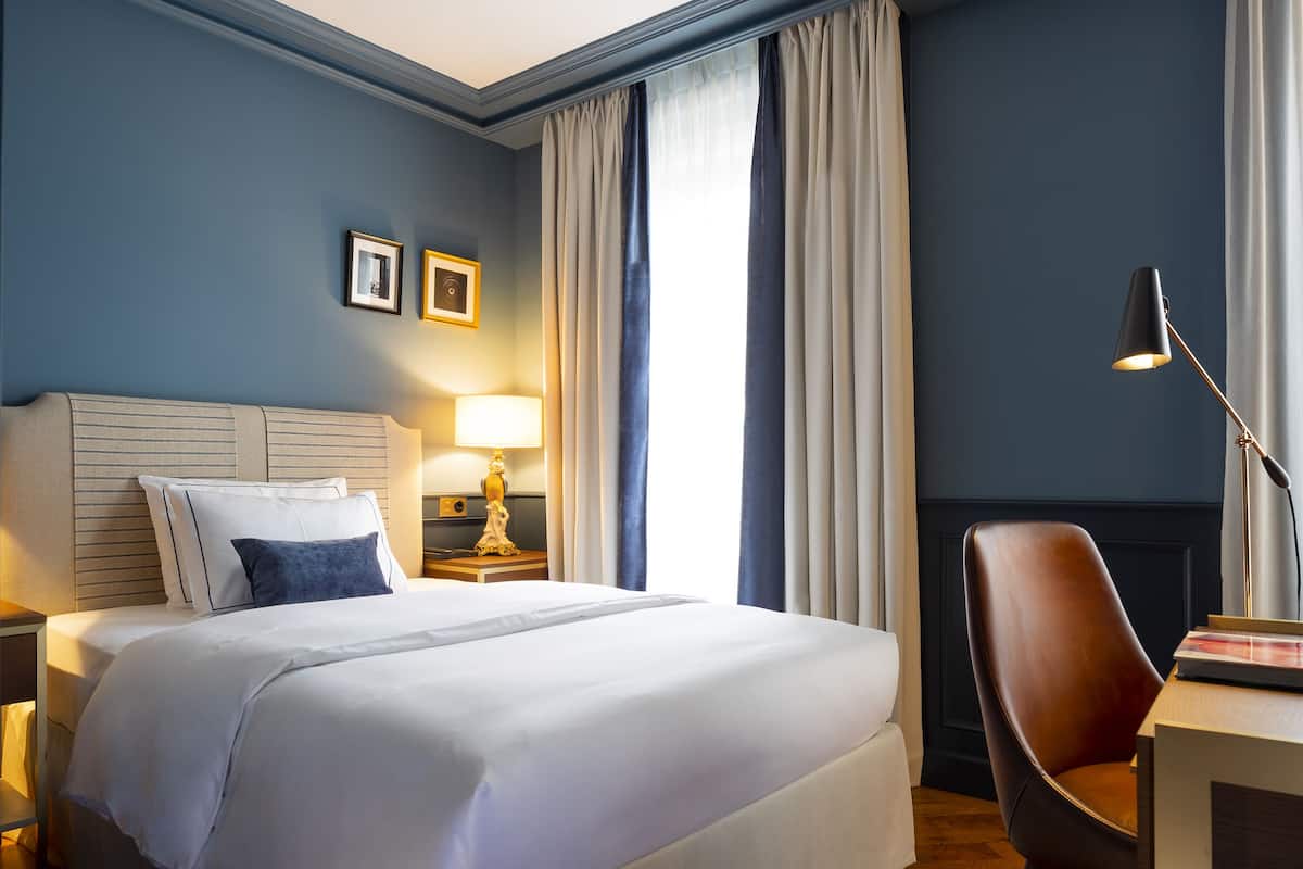 Classic Single Room | Premium bedding, minibar, in-room safe, desk