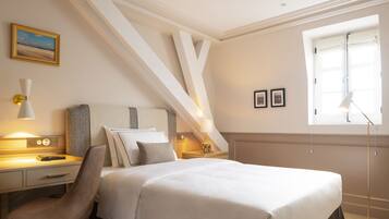 Classic Single Room | Premium bedding, minibar, in-room safe, desk