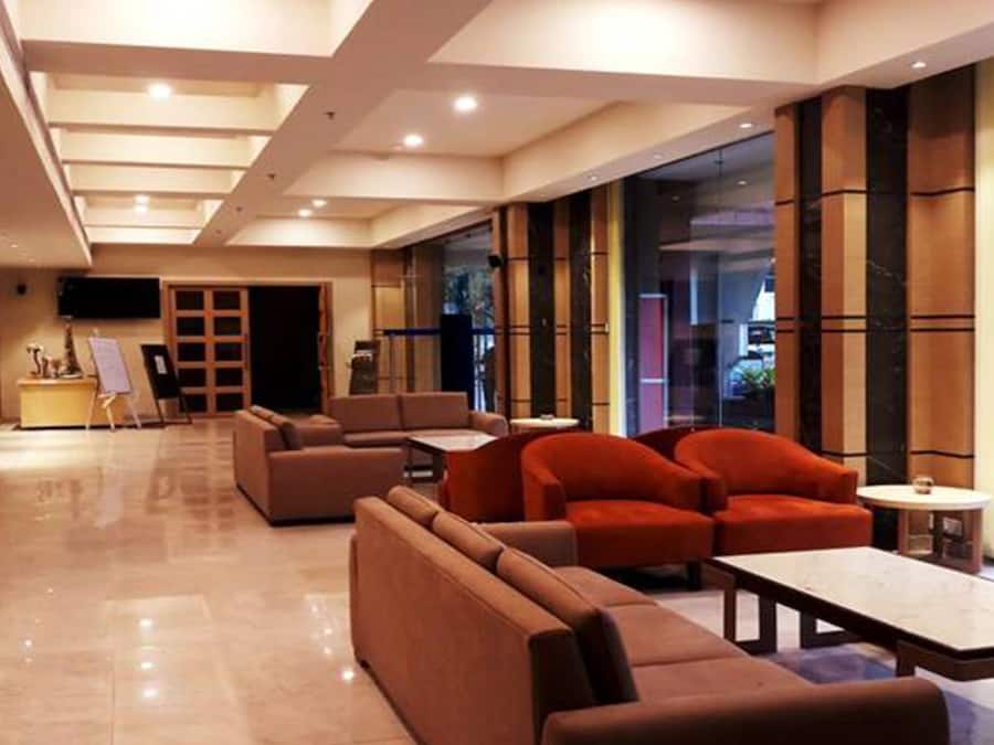 Ruang duduk lobi