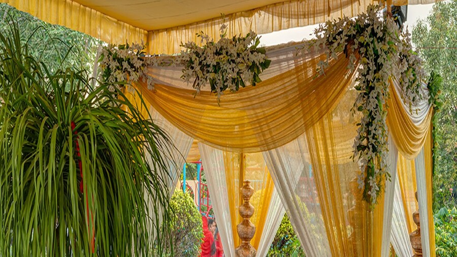 Renest Shraddha Inn - Shirdi