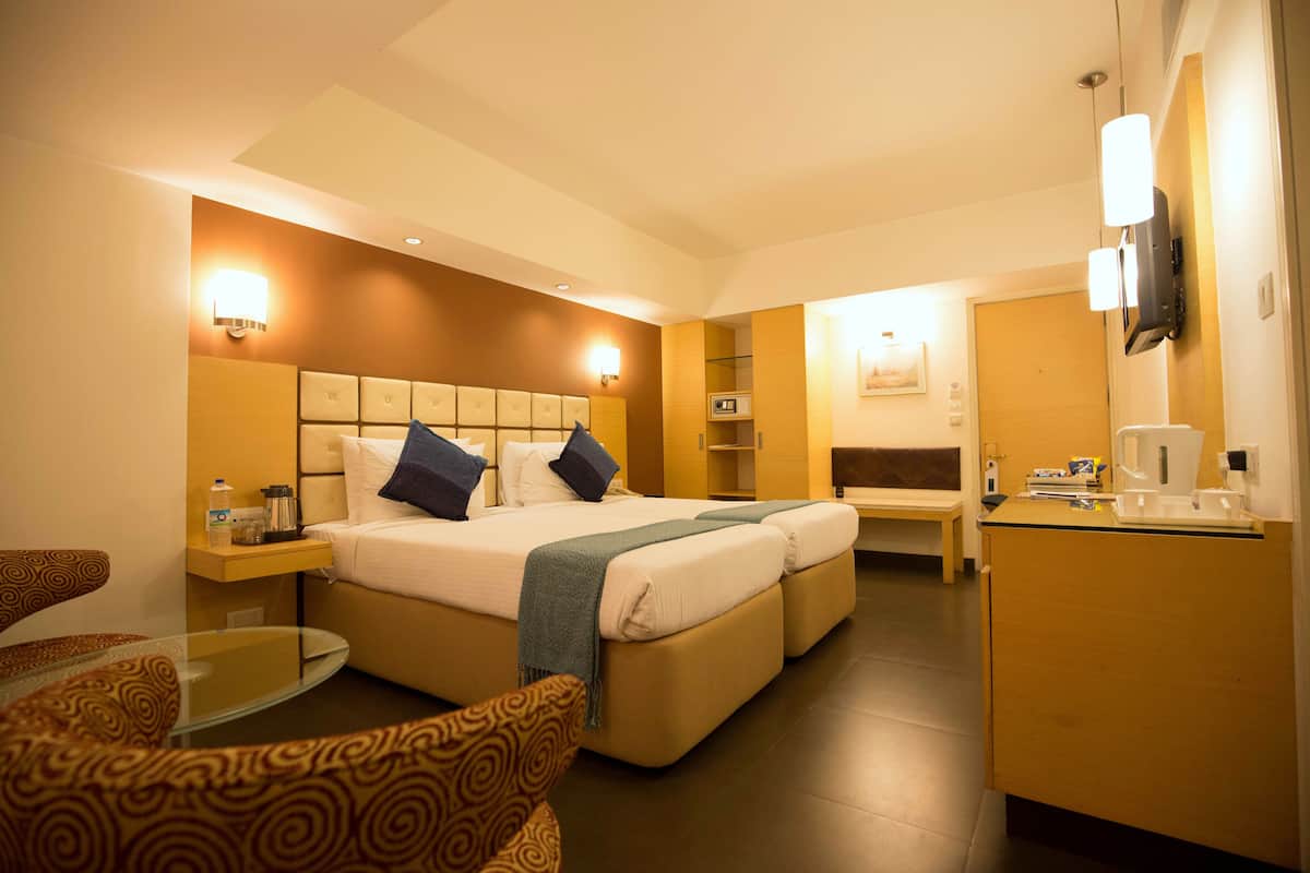 Minibar, in-room safe, desk, blackout curtains