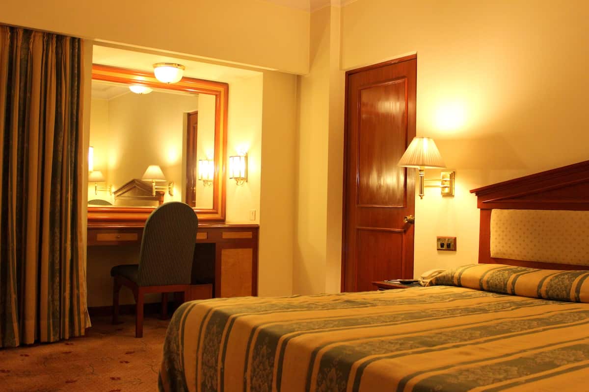 Minibar, in-room safe, desk, blackout curtains