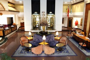 Lobby - Hotel Sagar Plaza (Pune)
