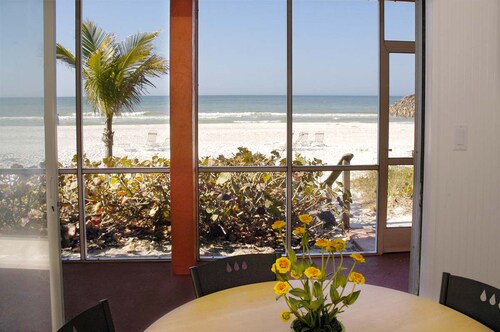 Silver Sands Gulf Beach Resort by RVA