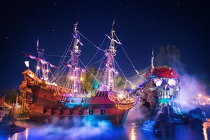 Exterior - Disney Hotel New York - The Art of Marvel (Chessy)