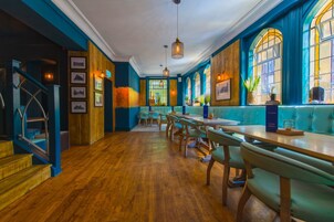 Σερβίρεται πρωινό, μεσημεριανό και βραδινό